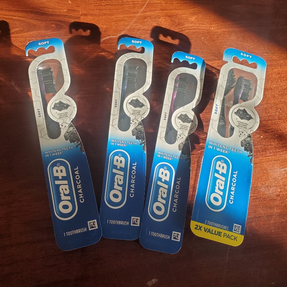 Oral B Charcoal Toothbrush Soft x 5